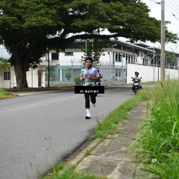 Runner Photo 8110617