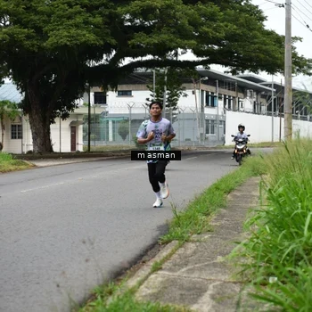Runner Photo 8110625