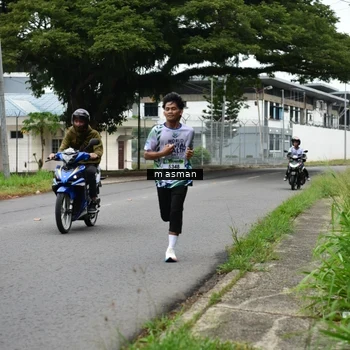 Runner Photo 8110636