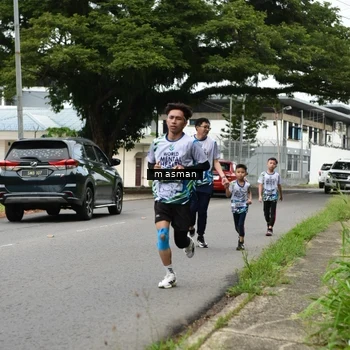 Runner Photo 8110652
