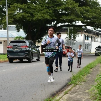 Runner Photo 8110654