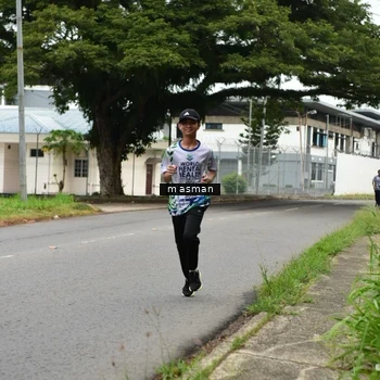 Runner Photo 8110668