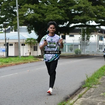 Runner Photo 8110697