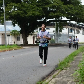 Runner Photo 8110739