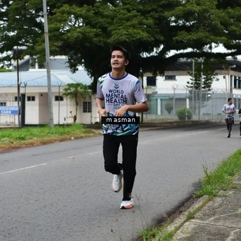 Runner Photo 8110742