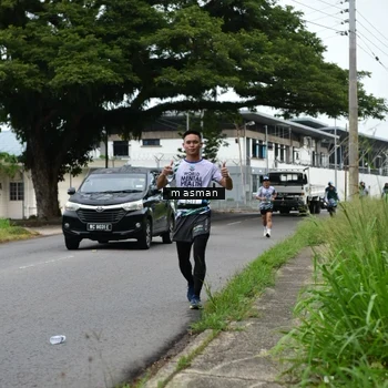 Runner Photo 8110756