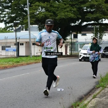 Runner Photo 8110771