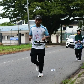 Runner Photo 8110777