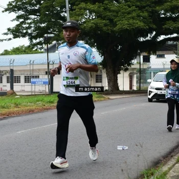 Runner Photo 8110782