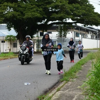 Runner Photo 8110808
