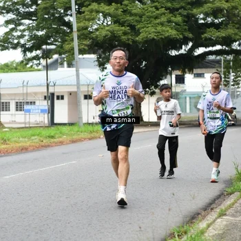 Runner Photo 8110862