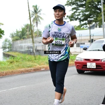 Runner Photo 8110899