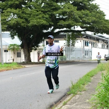 Runner Photo 8110908