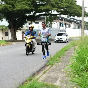 Runner Photo 8110916