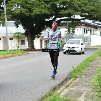 Runner Photo 8110917
