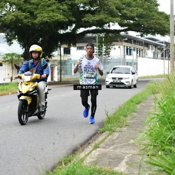 Runner Photo 8110919