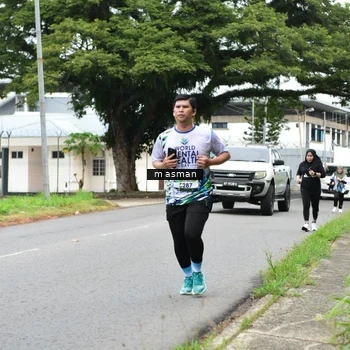 Runner Photo 8110961