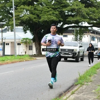 Runner Photo 8110965