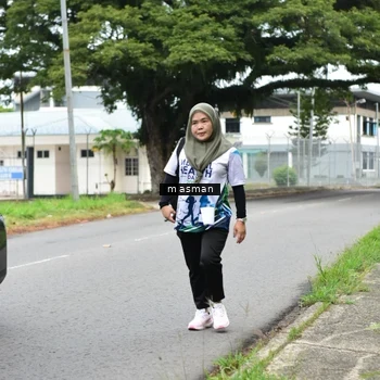 Runner Photo 8110975