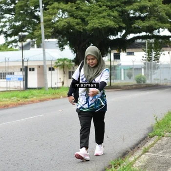 Runner Photo 8110991