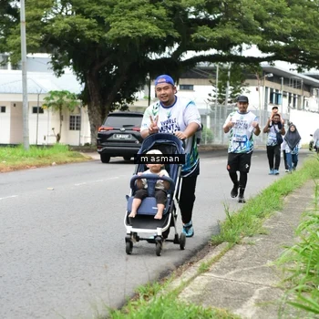 Runner Photo 8110993