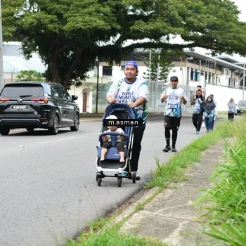 Runner Photo 8110995