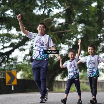 Runner Photo 8111001