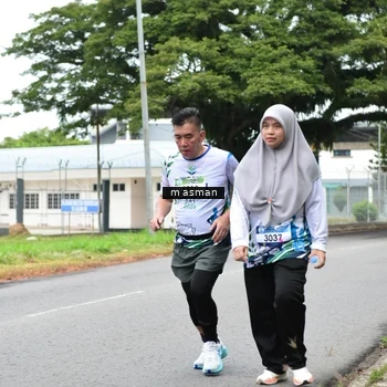Runner Photo 8111053