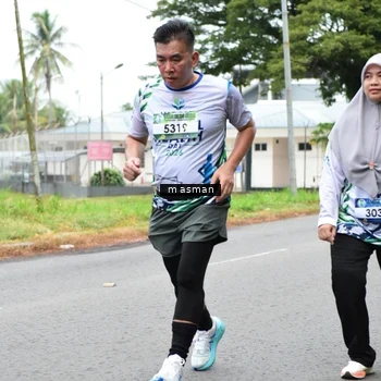 Runner Photo 8111063