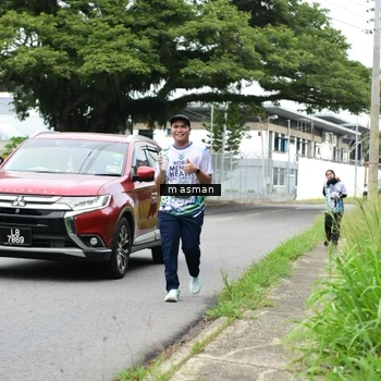 Runner Photo 8111095