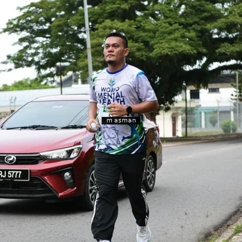 Runner Photo 8111200