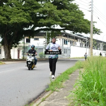Runner Photo 8111345