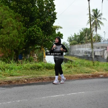 Runner Photo 8111448