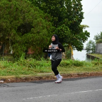 Runner Photo 8111453