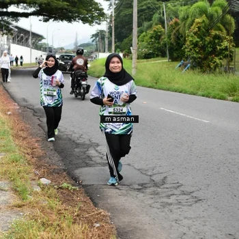 Runner Photo 8111575