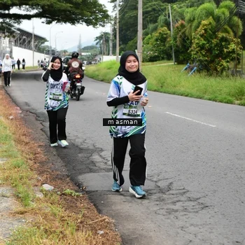 Runner Photo 8111576