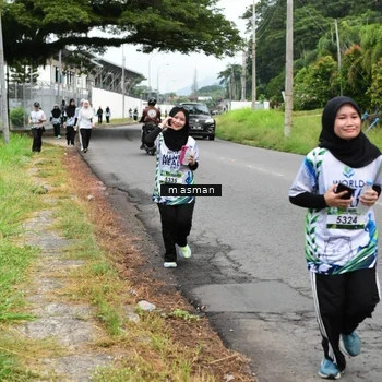 Runner Photo 8111579