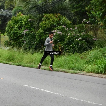 Runner Photo 8111654