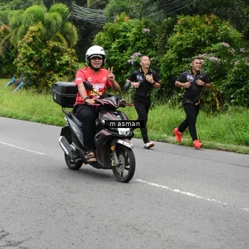 Runner Photo 8111731
