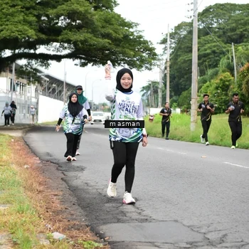 Runner Photo 8111965