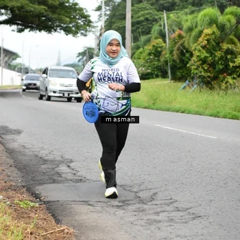 Runner Photo 8112001