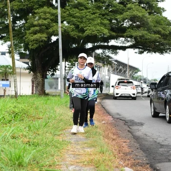 Runner Photo 8112033