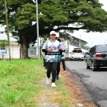 Runner Photo 8112041