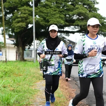 Runner Photo 8112047