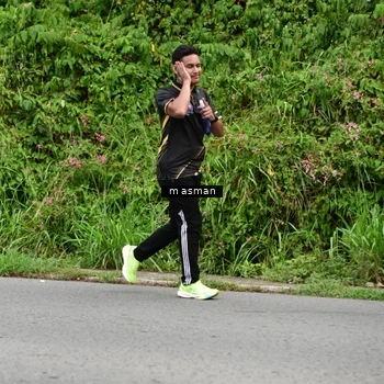 Runner Photo 8112193