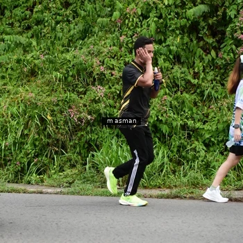 Runner Photo 8112209
