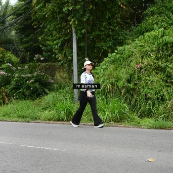 Runner Photo 8112233