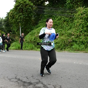 Runner Photo 8112291