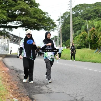 Runner Photo 8112335