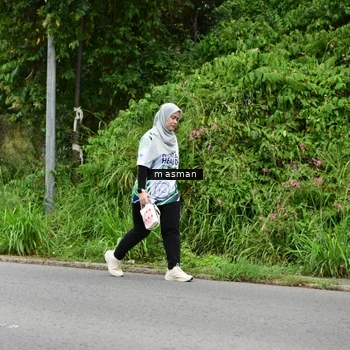Runner Photo 8112381